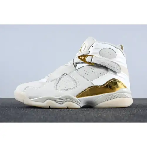 Air Jordan 8 Retro C&C 'Trophy'