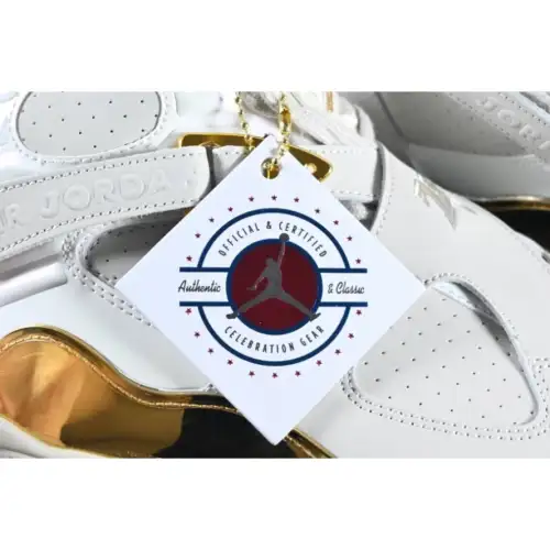 Air Jordan 8 Retro C&C 'Trophy'