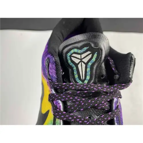 Kobe 8 System 'Easter'