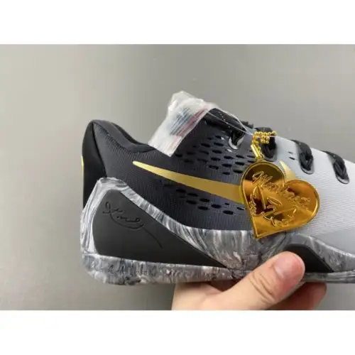 Kobe 9 EM Kobe Protro 'Mambacita'