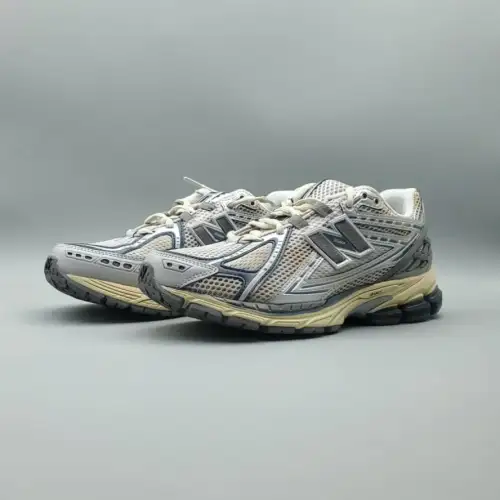 thisisneverthat x 1906R 'The New Balance 2022 Downtown Run'