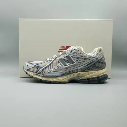 thisisneverthat x 1906R 'The New Balance 2022 Downtown Run'