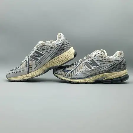 thisisneverthat x 1906R 'The New Balance 2022 Downtown Run'