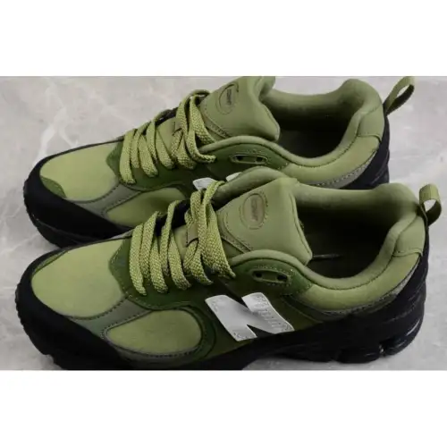 The Basement 2002R x 2002R 'Moss Green'