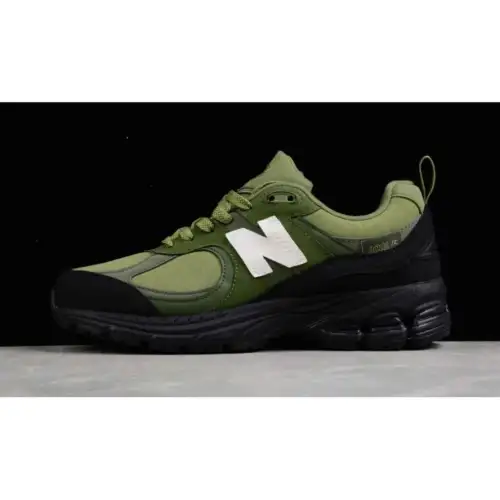 The Basement 2002R x 2002R 'Moss Green'