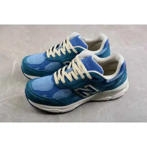 Levi's x 990v3 Made In USA New Balance 'Mallard Blue'