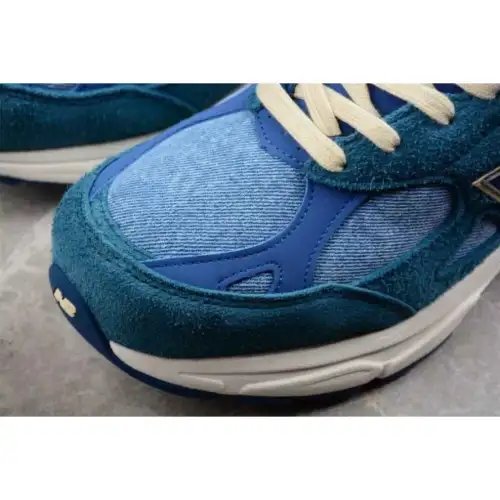 Levi's x 990v3 Made In USA New Balance 'Mallard Blue'