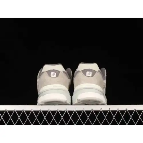 Levi's x 990v3 New Balance Made In USA 'Elephant Skin'