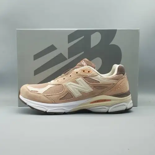 size? x 990v3 Made in USA 'Keepin' it  Keepin Running'