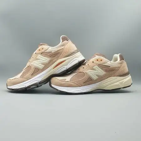 size? x 990v3 Made in USA 'Keepin' it  Keepin Running'