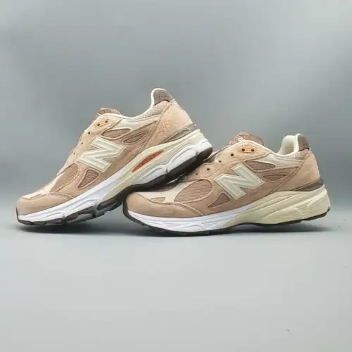size? x 990v3 Made in USA 'Keepin' it  Keepin Running'
