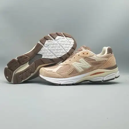 size? x 990v3 Made in USA 'Keepin' it  Keepin Running'