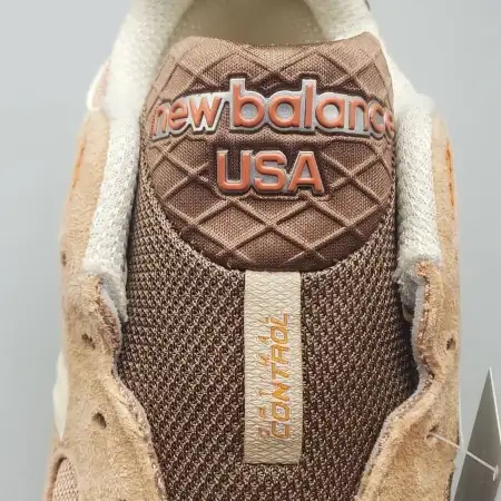 size? x 990v3 Made in USA 'Keepin' it  Keepin Running'
