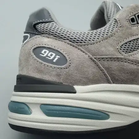 991v2 Made in 991v2 England 'Rock Ridge'