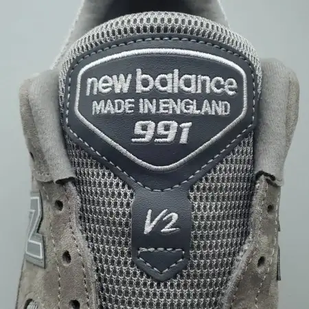 991v2 Made in 991v2 England 'Rock Ridge'