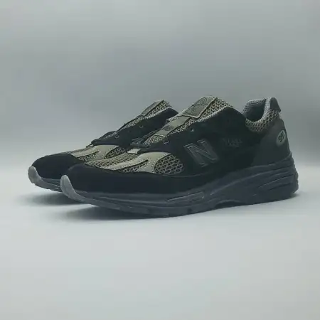 Stone Island x 991v2 Made in England 'Black' 87C03