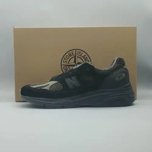 Stone Island Black x 991v2 Made in England 'Black'