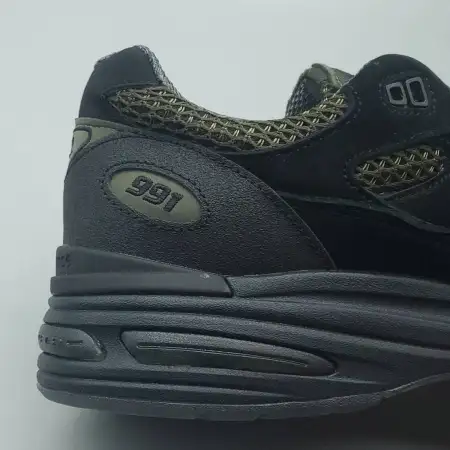 Stone Island Black x 991v2 Made in England 'Black'