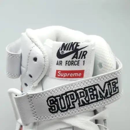 Supreme x NBA Air Force 1 x Air Force 1 Mid 07 'White'