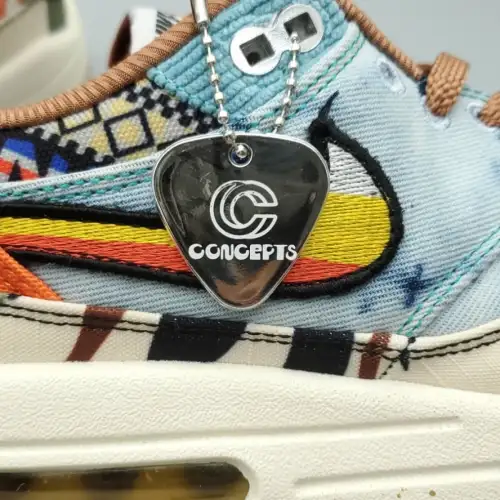 Concepts Heavy x Air Max 1 SP 'Heavy'
