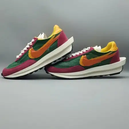 sacai x LDWaffle sacai 'Pine Green'