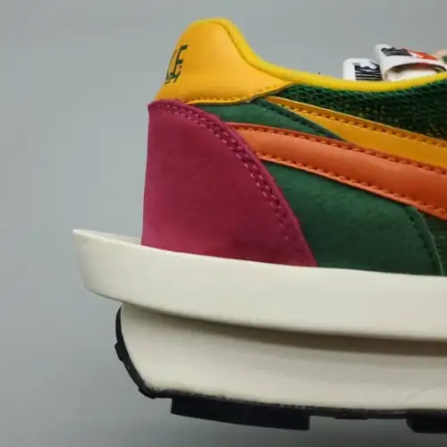 sacai x LDWaffle sacai 'Pine Green'