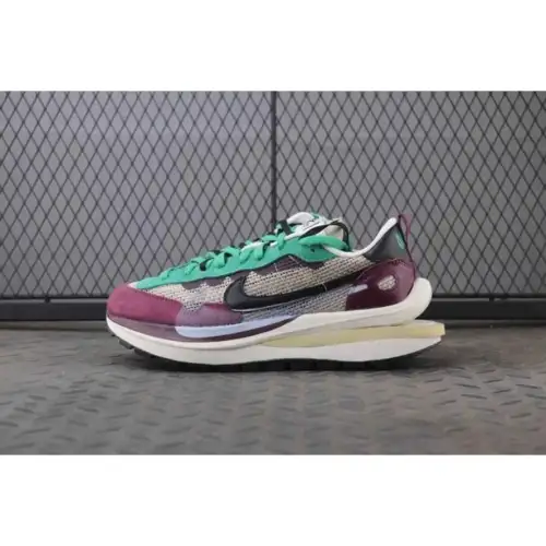 sacai x VaporWaffle Villain Red SP 'Villain Red'