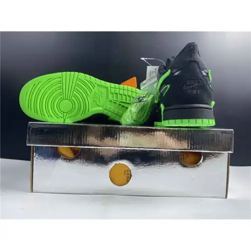 Off-White x Air Rubber Dunk 'Green Strike'