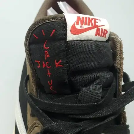 Travis Scott Mocha x Air Jordan 1 Low 'Mocha'