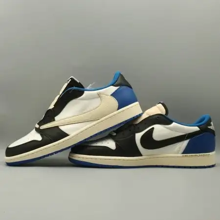 Fragment Design x Travis Scott x Air Jordan Fragment Design 1 Retro Low