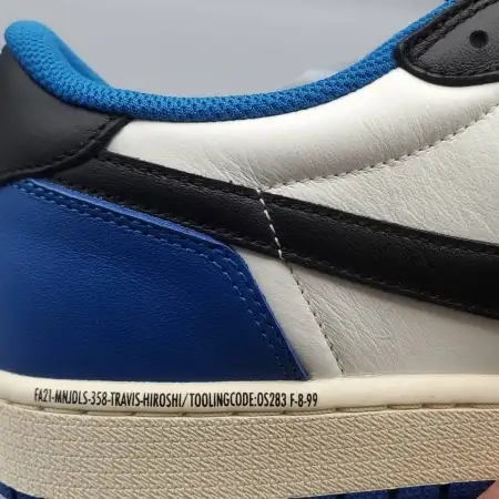 Fragment Design x Travis Scott x Air Jordan Fragment Design 1 Retro Low