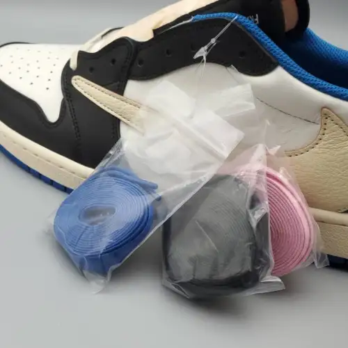 Fragment Design x Travis Scott x Air Jordan Fragment Design 1 Retro Low