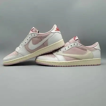 Travis Scott x Air Jordan 1 Low OG SP 'Sail  Air Jordan 1 Shy Pink'