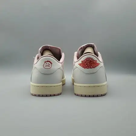 Travis Scott x Air Jordan 1 Low OG SP 'Sail  Air Jordan 1 Shy Pink'