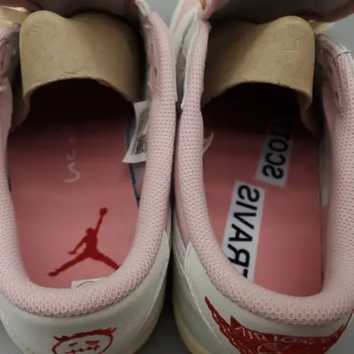 Travis Scott x Air Jordan 1 Low OG SP 'Sail  Air Jordan 1 Shy Pink'