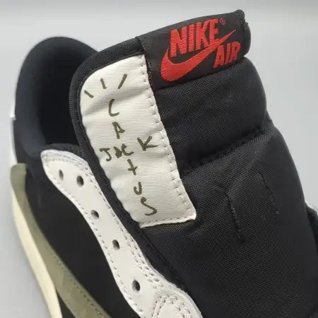 Travis Scott x Wmns Olive Air Jordan 1 Retro Low OG SP 'Olive'