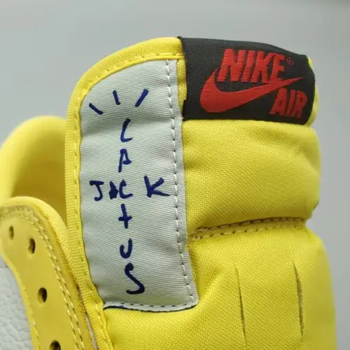 Travis Scott x Wmns Air Jordan 1 Retro Low OG SP Canary 'Canary'