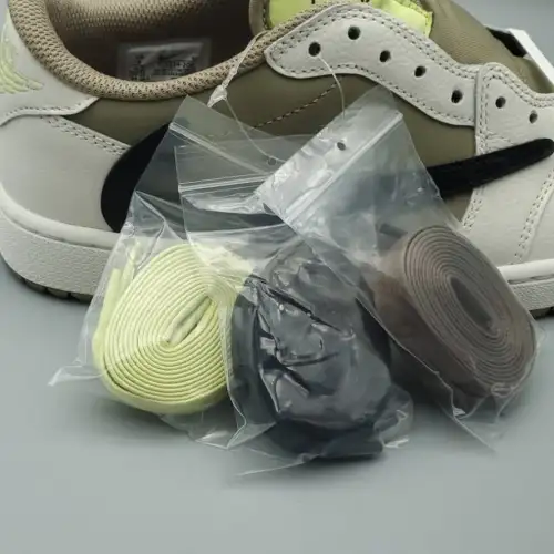 Travis Scott x Air Jordan Neutral Olive 1 Low Golf 'Neutral Olive'