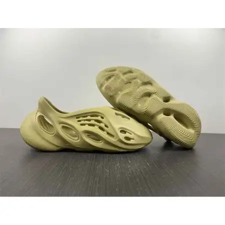 Yeezy Foam Foam Runner Runner 'Sulfur'