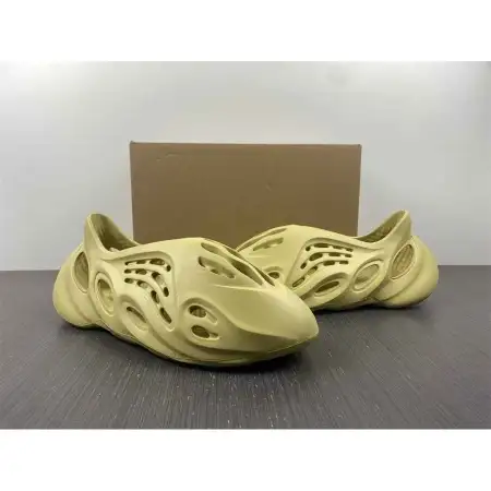 Yeezy Foam Foam Runner Runner 'Sulfur'