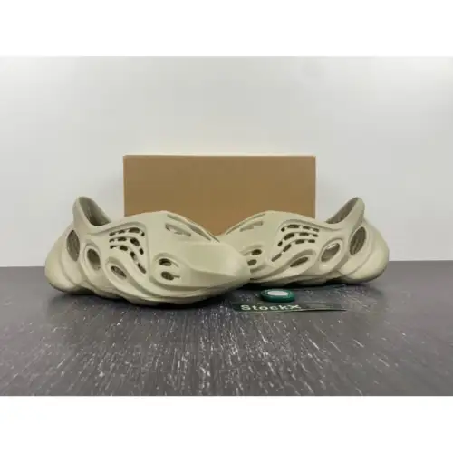 Yeezy Foam Runner 'Stone Salt'