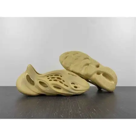 Yeezy Foam Runner Foam Runner 'Desert Sand'