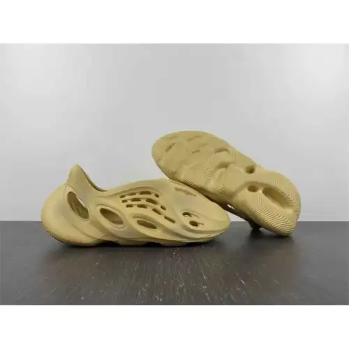 Yeezy Foam Runner Foam Runner 'Desert Sand'