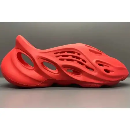 Yeezy Foam Runner Foam Runner 'Vermilion'