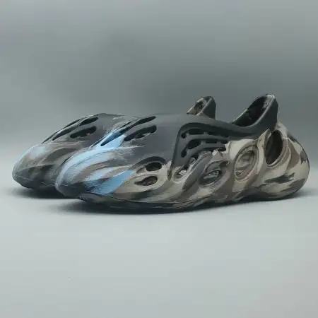 Yeezy Foam Runner 'MX Cinder' 5DA732