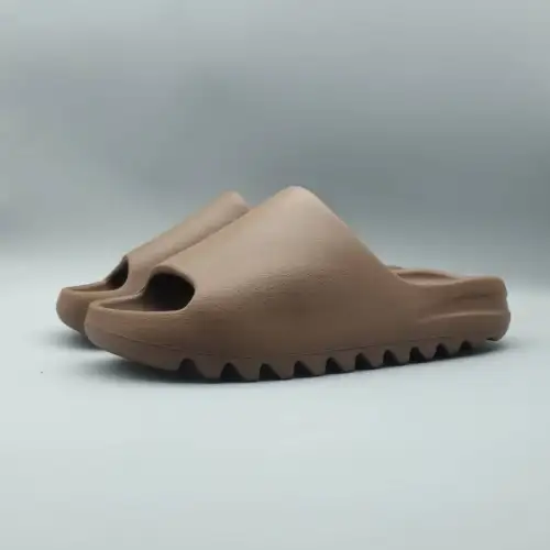 Yeezy Slides 'Soot' Yeezy Slides 2021