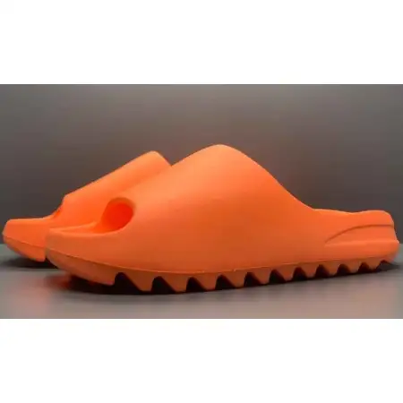 Yeezy Slides 'Enflame Orange' C7B267