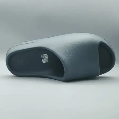 Yeezy Slides 'Slate Marine'
