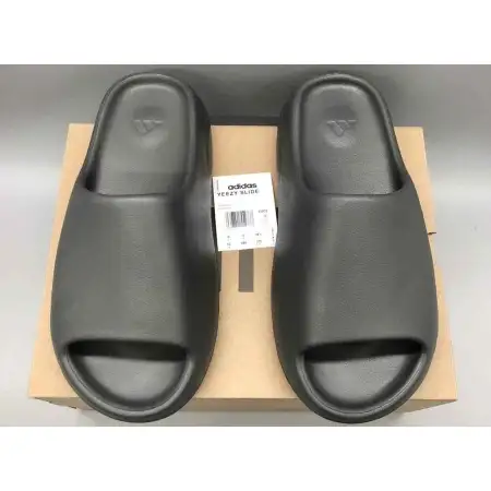 Yeezy Slides Slide 'Granite'