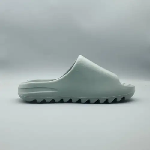 Yeezy Slides Yeezy Slide 'Salt'